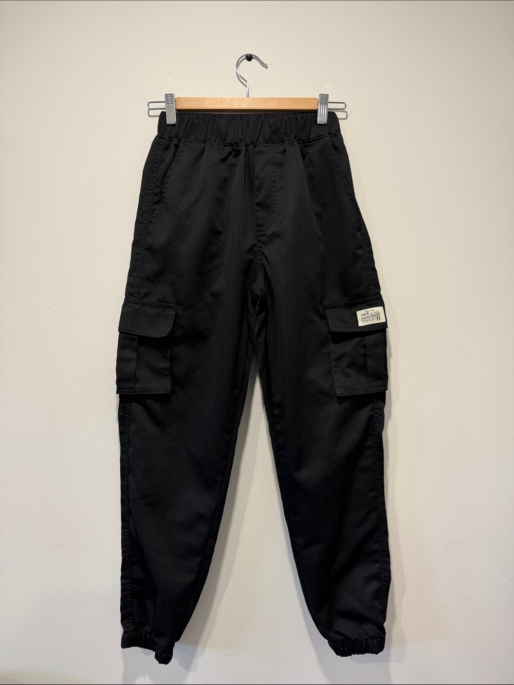 Men's Black Cargo Jogger Pants - Elastic Waist & Cuffed Ankles